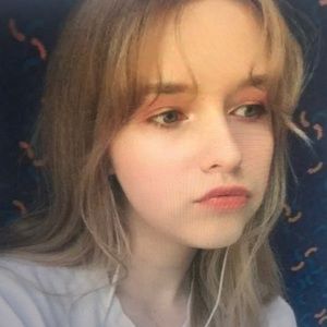 Meet your Posher, Hedy